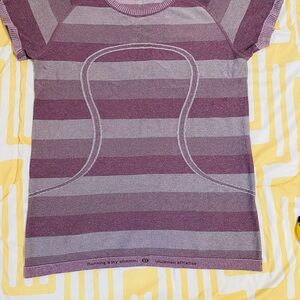 Lululemon top
